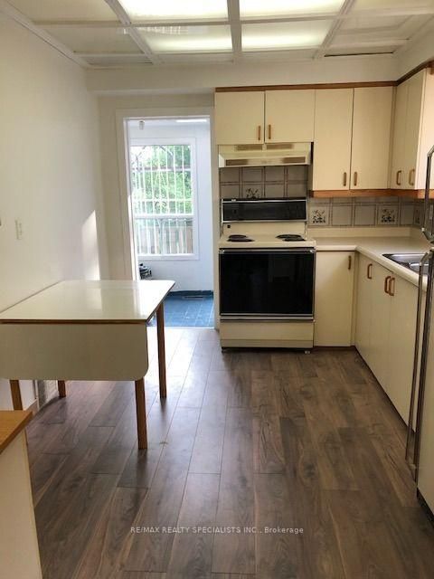 Photo 3 at 52A Rockcliffe Boulevard, Smythe, Toronto