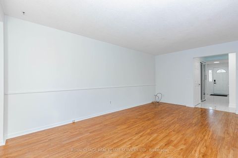 Photo 8 at 15 Huson Court, Jamestown, Toronto