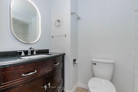 Photo 31 at 15 Huson Court, Jamestown, Toronto