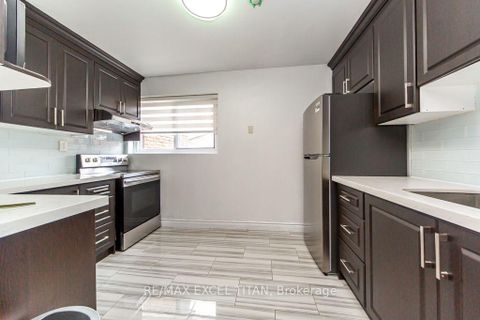 Photo 10 at 153 - 50 Scarborough Golf Club Road, Scarborough Village, Toronto