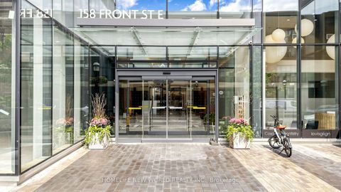 Photo 1 at 813 - 158 Front Street E, Moss Park, Toronto