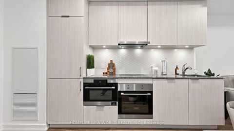 Photo 18 at 813 - 158 Front Street E, Moss Park, Toronto