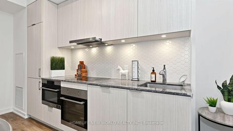 Photo 19 at 813 - 158 Front Street E, Moss Park, Toronto