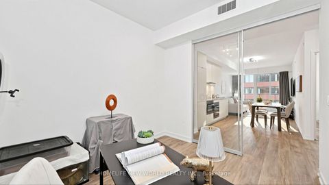 Photo 29 at 813 - 158 Front Street E, Moss Park, Toronto