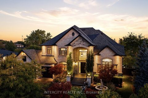 Photo 0 at 27 Rockview Gardens, Concord, Vaughan