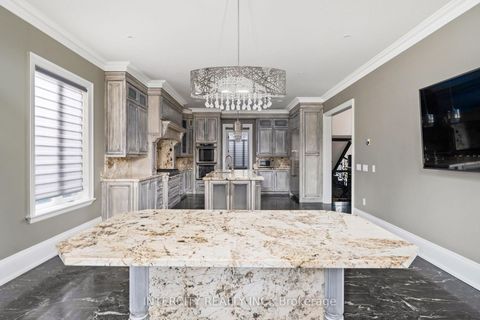 Photo 24 at 27 Rockview Gardens, Concord, Vaughan