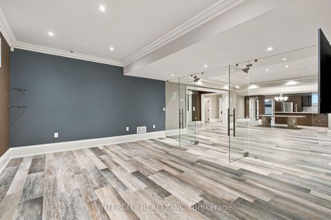 Photo 44 at 27 Rockview Gardens, Concord, Vaughan