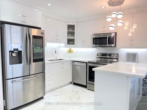 Photo 1 at 1608 - 75 Graydon Hall Drive, Donalda, Toronto