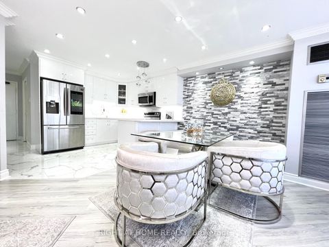 Photo 15 at 1608 - 75 Graydon Hall Drive, Donalda, Toronto
