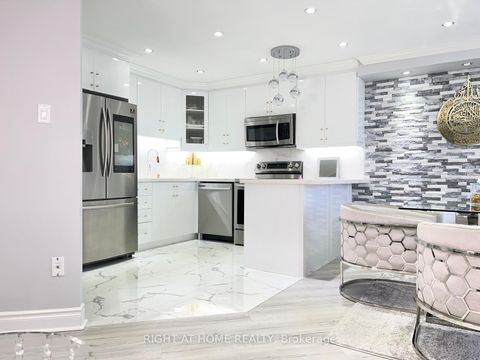 Photo 20 at 1608 - 75 Graydon Hall Drive, Donalda, Toronto
