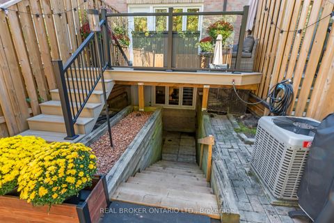 Photo 15 at 12 St. James Court, South St. James Town, Toronto