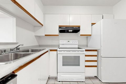 Photo 15 at 511 - 3233 Eglinton Avenue E, Scarborough Village, Toronto