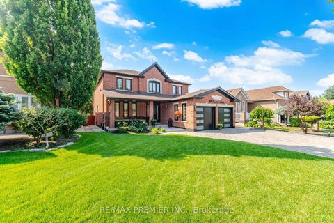 Photo 1 at 95 Hudson Drive, Maple, Vaughan