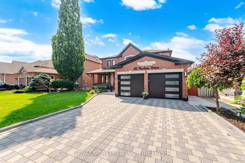 Photo 2 at 95 Hudson Drive, Maple, Vaughan