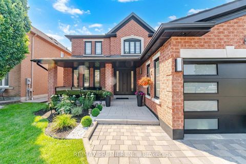 Photo 3 at 95 Hudson Drive, Maple, Vaughan