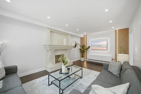 Photo 17 at 95 Hudson Drive, Maple, Vaughan