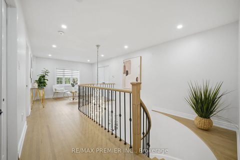 Photo 22 at 95 Hudson Drive, Maple, Vaughan