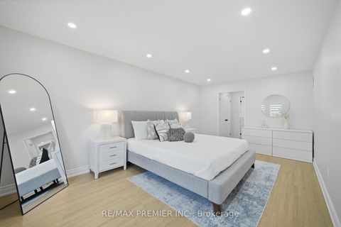 Photo 24 at 95 Hudson Drive, Maple, Vaughan