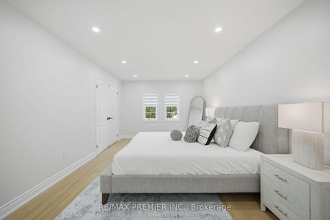 Photo 25 at 95 Hudson Drive, Maple, Vaughan