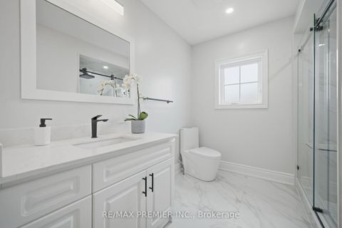 Photo 32 at 95 Hudson Drive, Maple, Vaughan