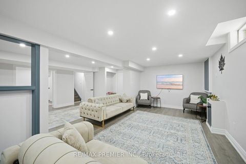 Photo 35 at 95 Hudson Drive, Maple, Vaughan