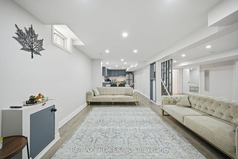 Photo 36 at 95 Hudson Drive, Maple, Vaughan