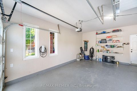 Photo 42 at 95 Hudson Drive, Maple, Vaughan