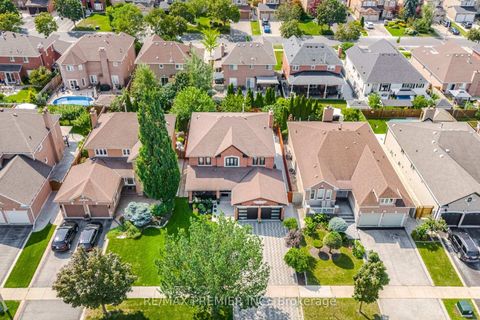 Photo 47 at 95 Hudson Drive, Maple, Vaughan