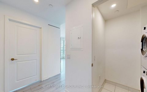 Photo 7 at 4010 - 395 Bloor Street E, North St. James Town, Toronto