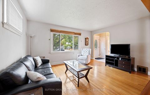 Photo 10 at 63 Westhead Road, Alderwood, Toronto
