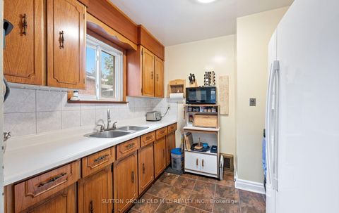 Photo 15 at 63 Westhead Road, Alderwood, Toronto