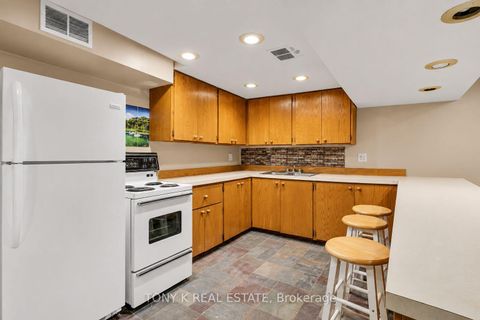 Photo 18 at 102 Haileybury Drive, Bendale, Toronto