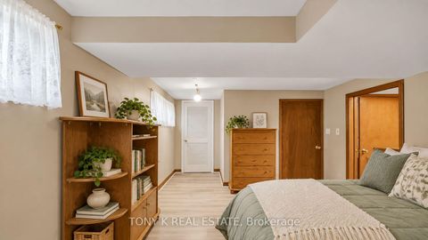 Photo 20 at 102 Haileybury Drive, Bendale, Toronto