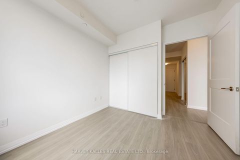 Photo 13 at 3415 - 50 Dunfield Avenue, Mount Pleasant West, Toronto