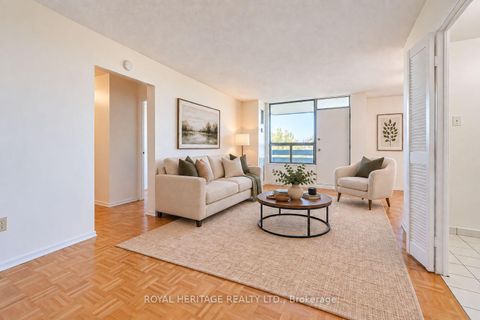 Photo 7 at 603 - 10 Edgecliff Golfway, Flemingdon Park, Toronto