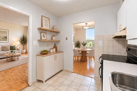 Photo 18 at 603 - 10 Edgecliff Golfway, Flemingdon Park, Toronto