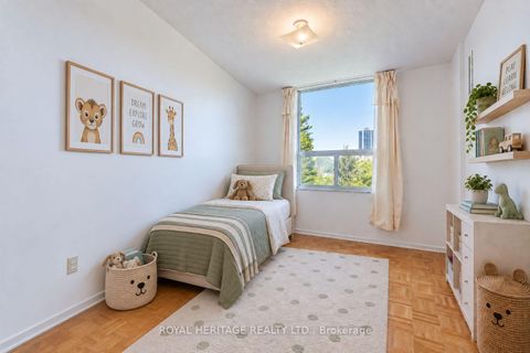 Photo 25 at 603 - 10 Edgecliff Golfway, Flemingdon Park, Toronto