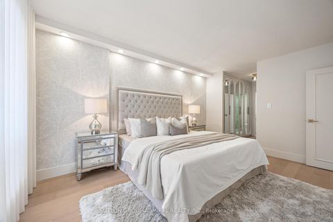 Photo 12 at 407 - 350 Lonsdale Road, Forest Hill South, Toronto