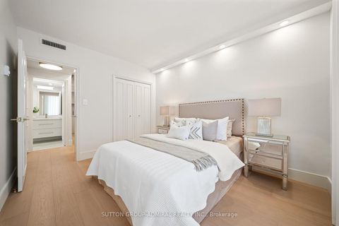 Photo 17 at 407 - 350 Lonsdale Road, Forest Hill South, Toronto