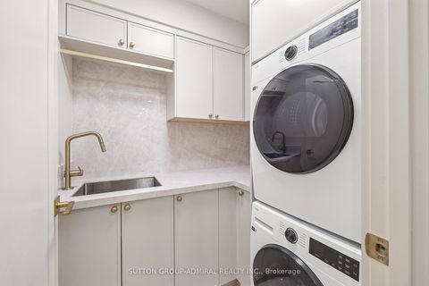 Photo 20 at 407 - 350 Lonsdale Road, Forest Hill South, Toronto
