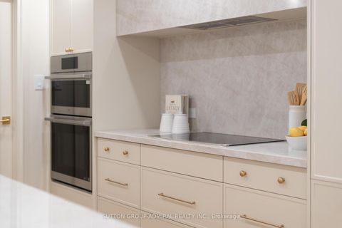 Photo 29 at 407 - 350 Lonsdale Road, Forest Hill South, Toronto