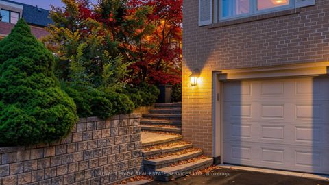 Photo 3 at 24 Burleigh Heights Drive, Bayview Village, Toronto