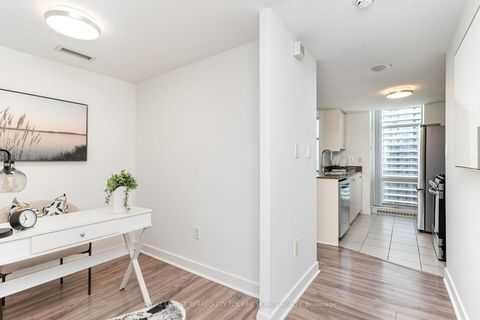 Photo 4 at 5303 - 35 Mariner Terrace, Waterfront Communities C1, Toronto