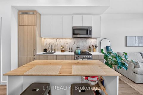 Photo 19 at 312 - 500 Dupont Street, Annex, Toronto