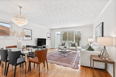 Photo 2 at 6 Macduff Crescent, Cliffcrest, Toronto