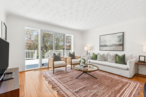 Photo 3 at 6 Macduff Crescent, Cliffcrest, Toronto