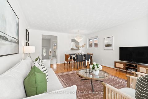 Photo 5 at 6 Macduff Crescent, Cliffcrest, Toronto
