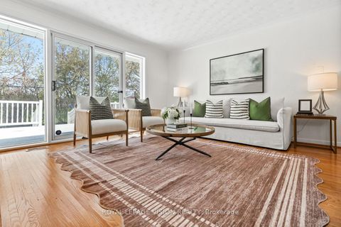 Photo 6 at 6 Macduff Crescent, Cliffcrest, Toronto
