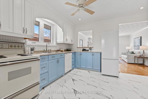 Photo 10 at 6 Macduff Crescent, Cliffcrest, Toronto