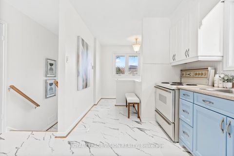 Photo 13 at 6 Macduff Crescent, Cliffcrest, Toronto